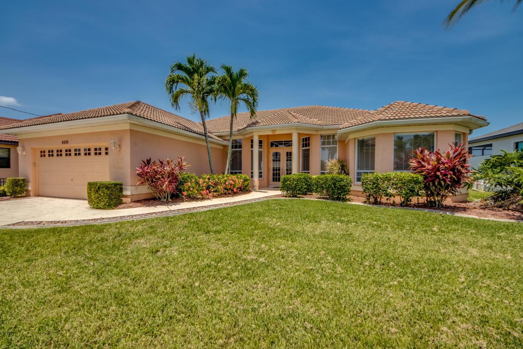 Villa Royal Palms Cape Coral Exterior photo